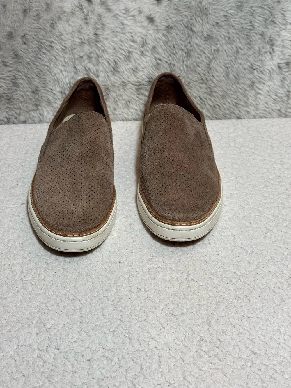 UGG elevate your
